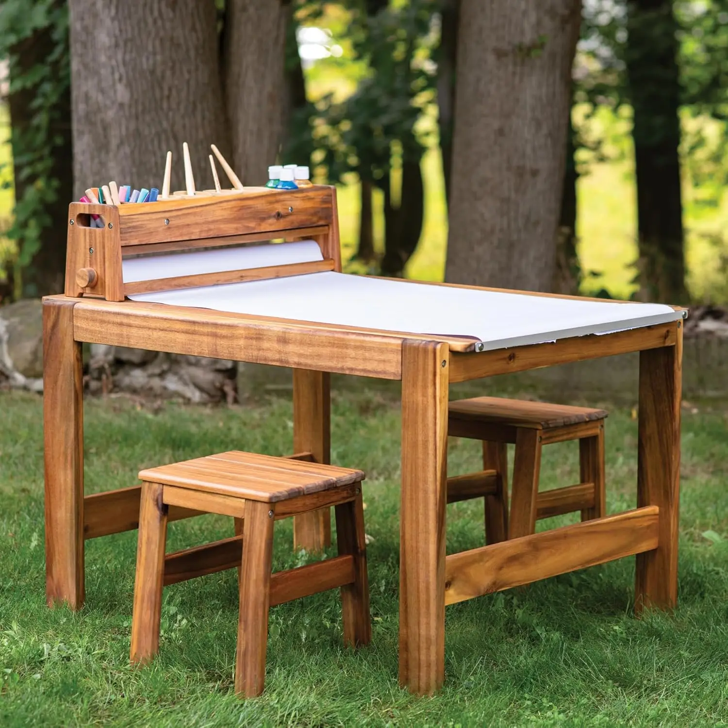 Kids Outdoor Wooden Table - アカディア屋外用アートテーブル＆スツールセット：子供用アカシア材アート＆クラフトテーブル（椅子2脚付き）、移動式収納ペーパーロール、絵の具