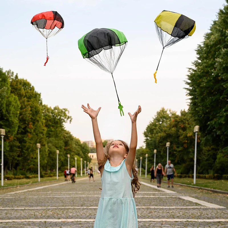 手投げパラシュートゲーム屋外子供用パラシュートおもちゃ絡まり - Kids Unique Outdoor Toys のレビューと価格